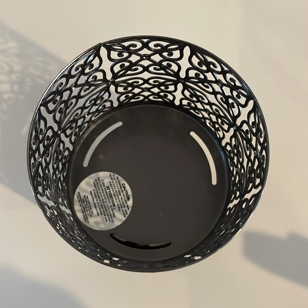 Adorable candle holder - Picture 3 of 3